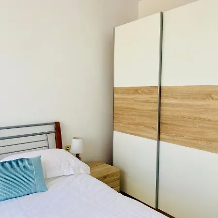 The Citrus House Kalavarda